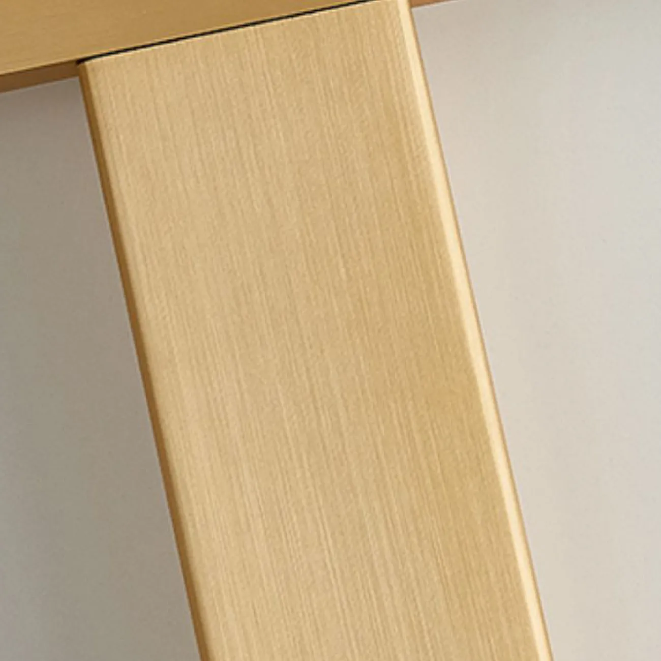 Серия настенных светильников в минималистичном стиле в виде вытянутой прямоугольной стойки с LED-подсветкой GIA COLOR Black