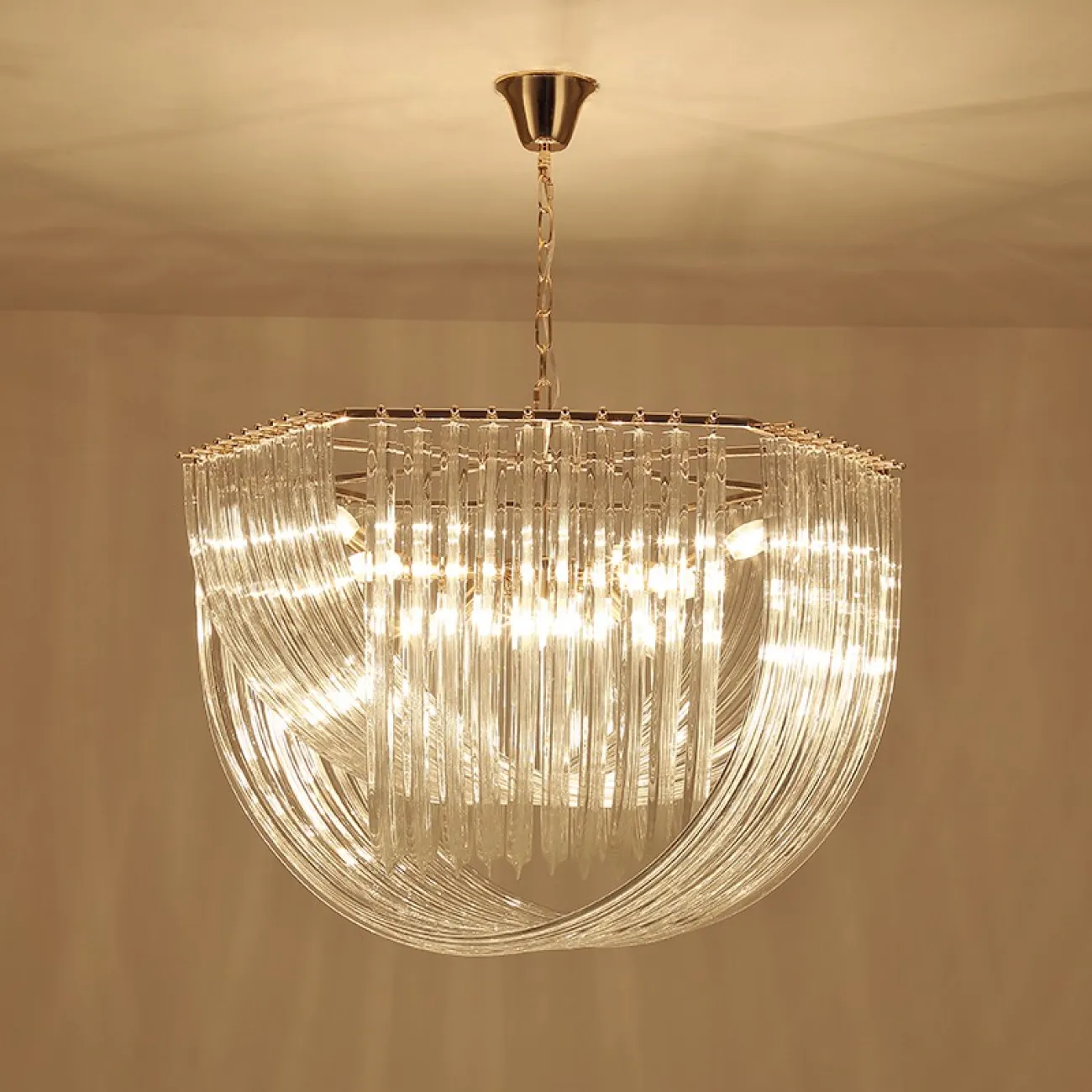 Подвесная люстра FLOW от ImperiumLoft Подвесная люстра FLOW от ImperiumLoft