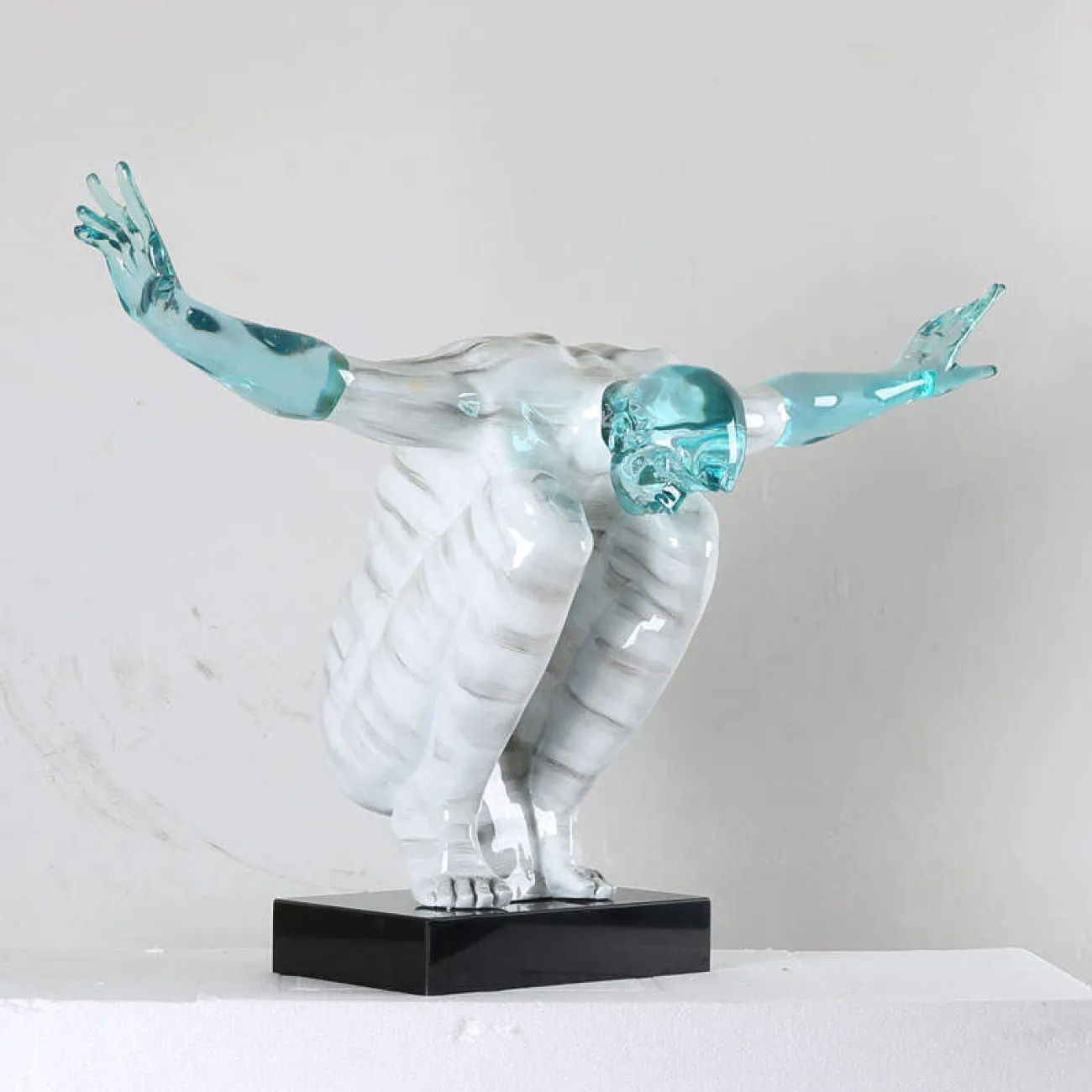 Дизайнерская скульптура LaLume-SKT00162 