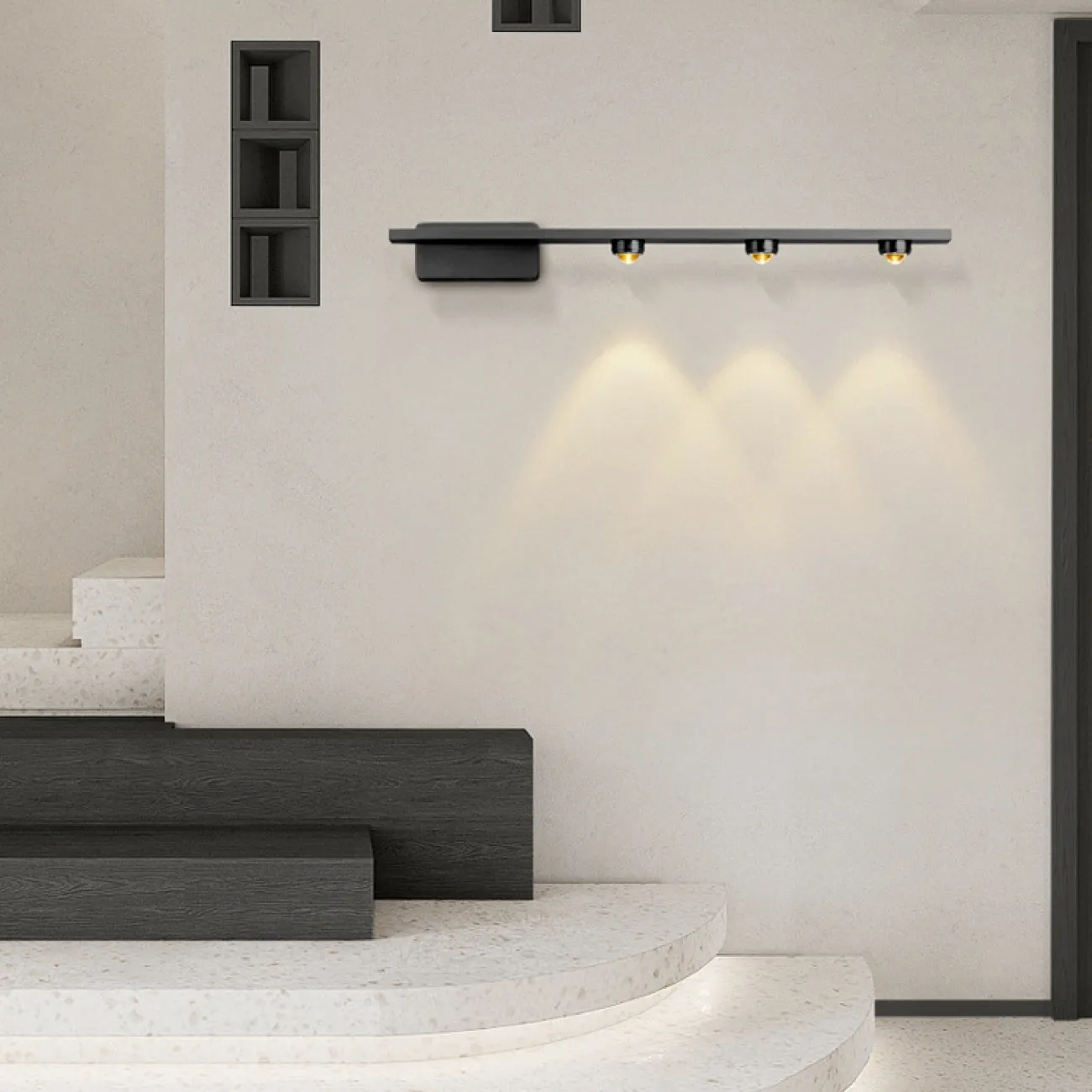 Серия настенных светильников с тремя линзированными светодиодными источниками на горизонтальной рейке ELENORA B Brass