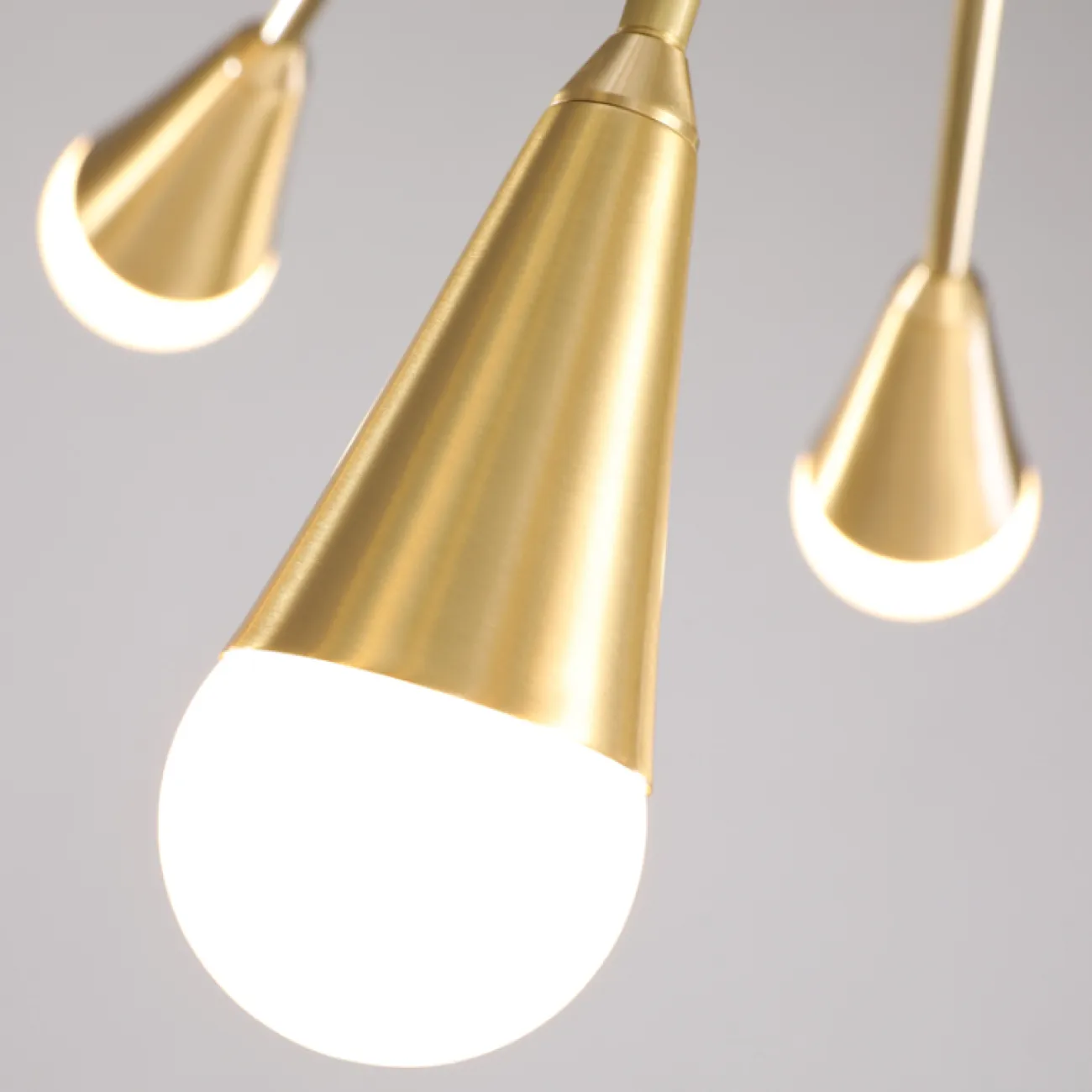 Потолочная люстра SINGLE L16 от ImperiumLoft Потолочная люстра SINGLE L16 от ImperiumLoft