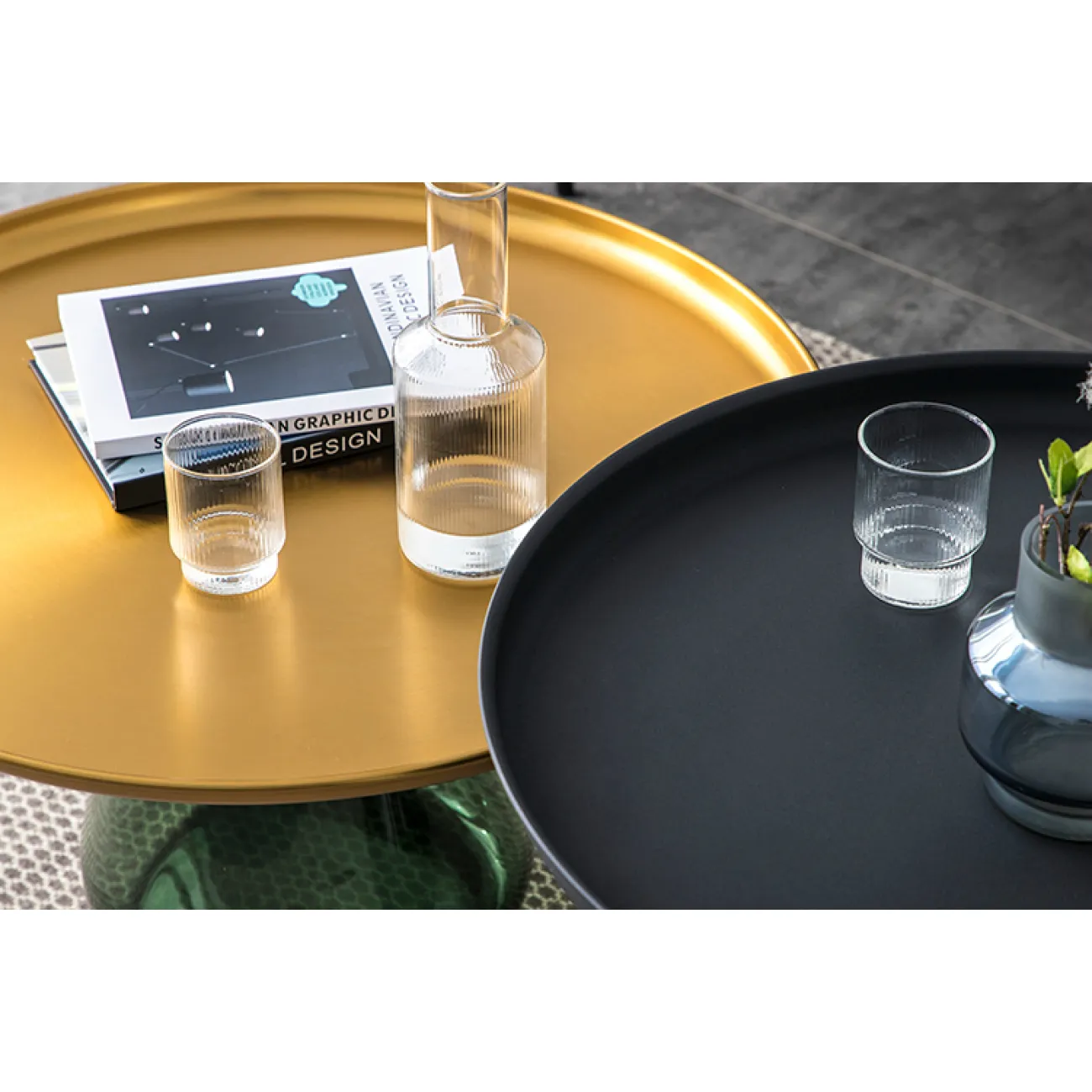 Дизайнерский журнальный столик LaLume-AP00268