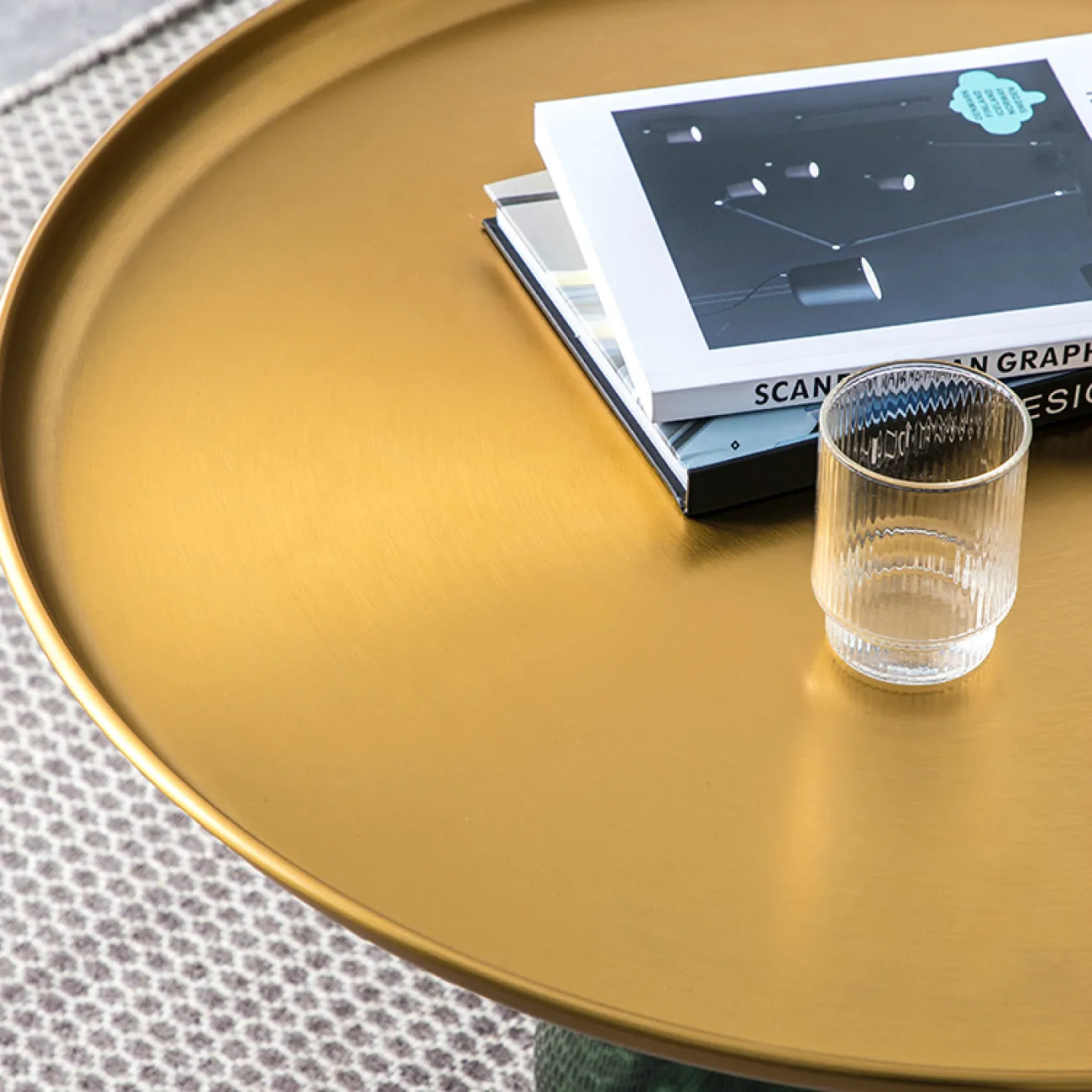 Дизайнерский журнальный столик LaLume-AP00268