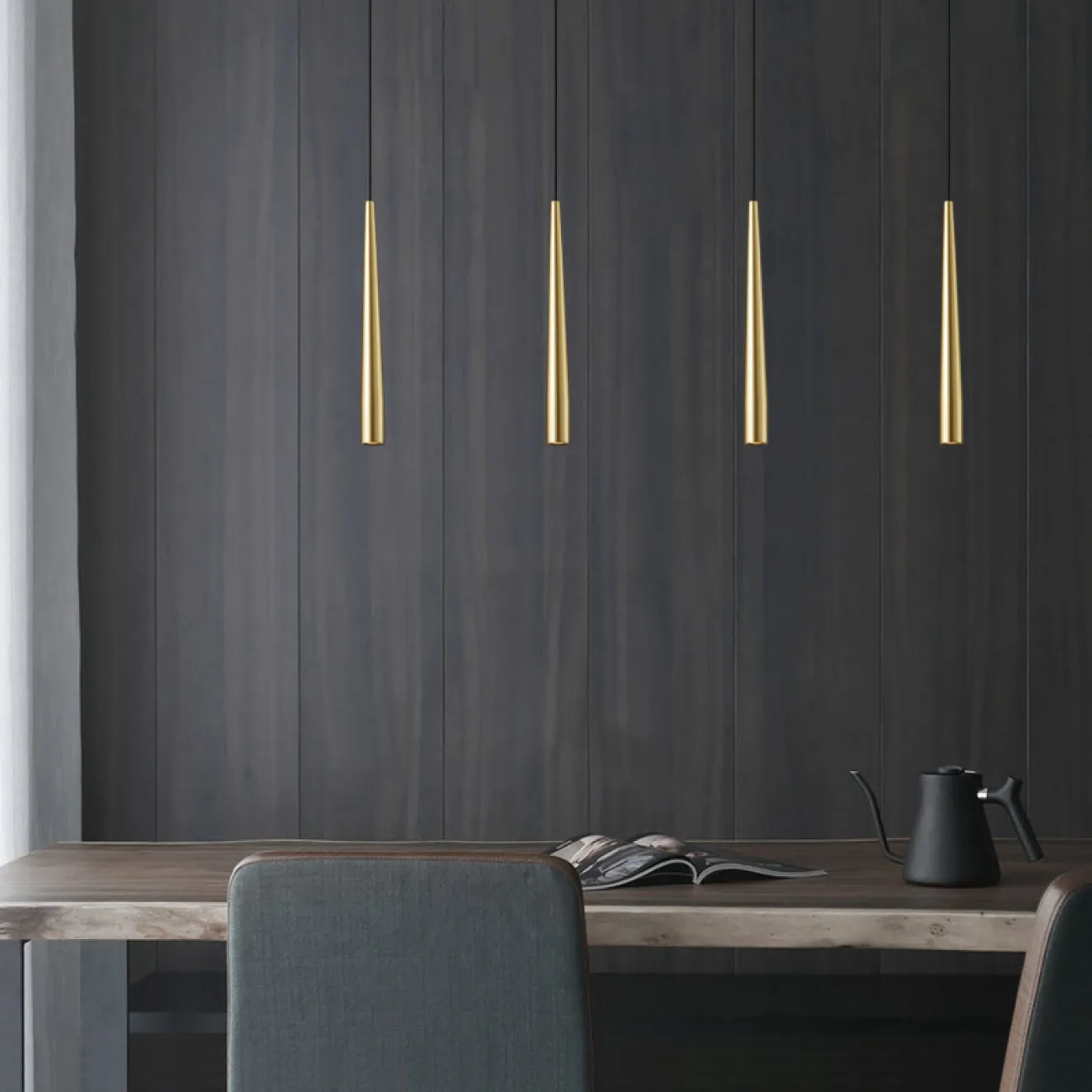 Готовая комбинация подвесных светодиодных светильников с металлическими плафонами удлиненной конической формы MAGRIT MORE L2 Brass