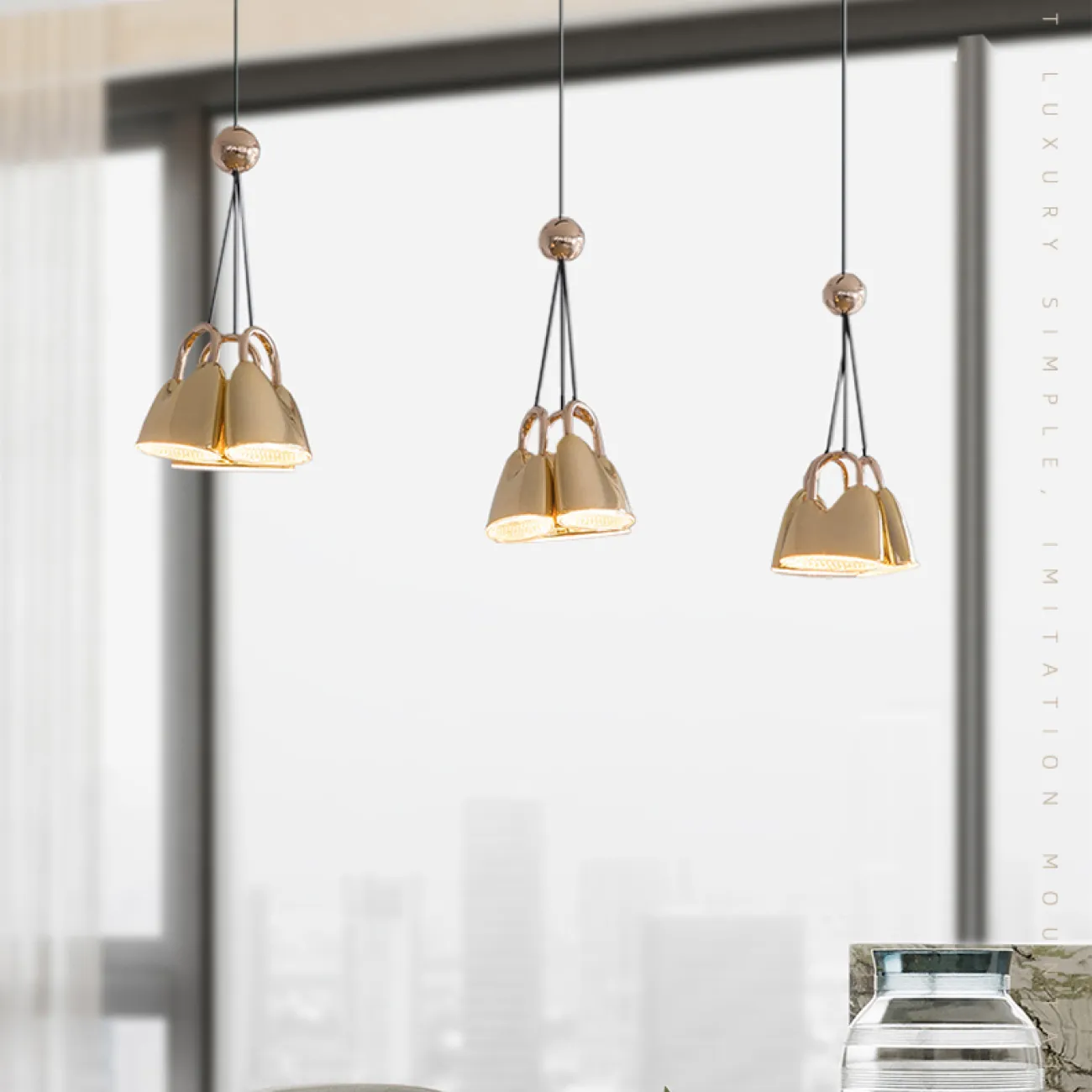 Готовая комбинация подвесных светодиодных светильников с тройным рассеивателем в цвете глянцевой латуни SKOLD TRIO