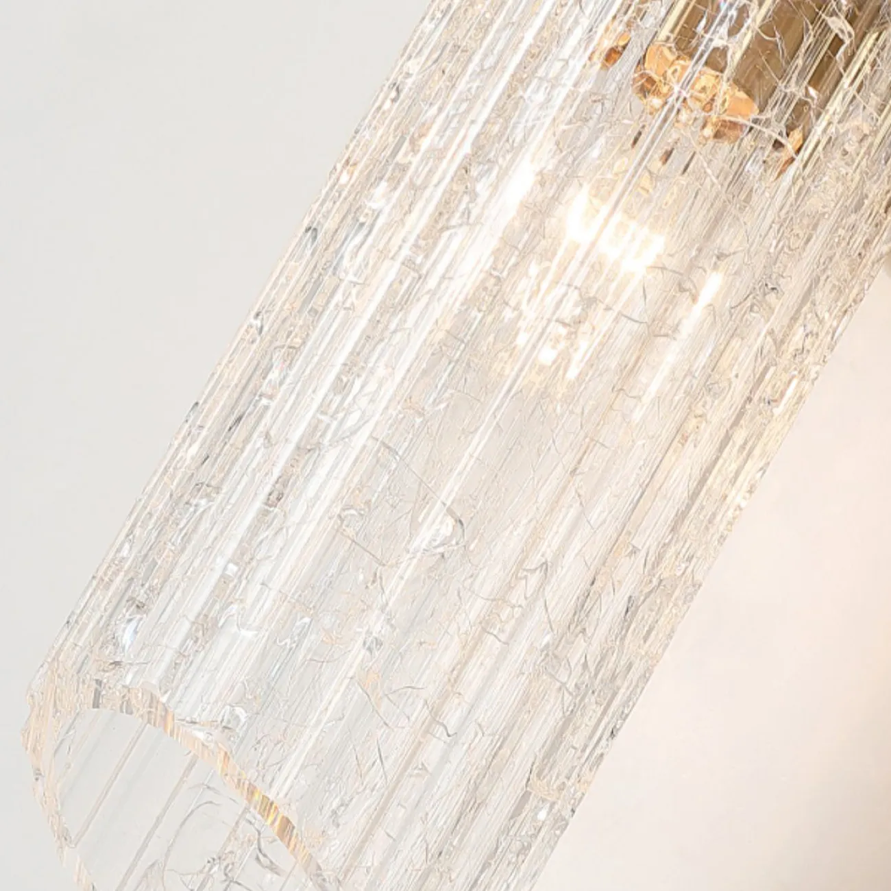 Серия настенных светильников с цилиндрическими плафонами из кракелированного стекла IRAIDA L1