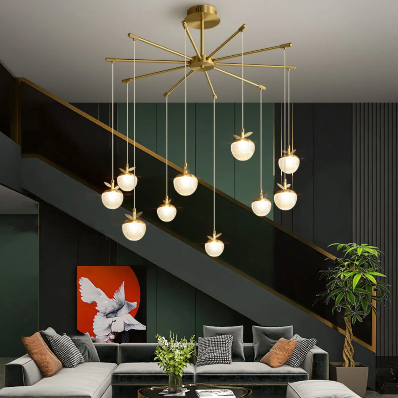 Готовая комбинация подвесных светодиодных светильников c шарообразными рельефными плафонами, стилизованными под ягоды с латунными листьями JUNONA COMBO D85 Готовая комбинация подвесных светодиодных светильников c шарообразными рельефными плафонами, стилизованными под ягоды с латунными листьями JUNONA COMBO D85