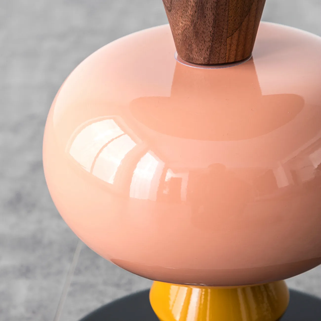 Дизайнерский журнальный столик LaLume-AP00275