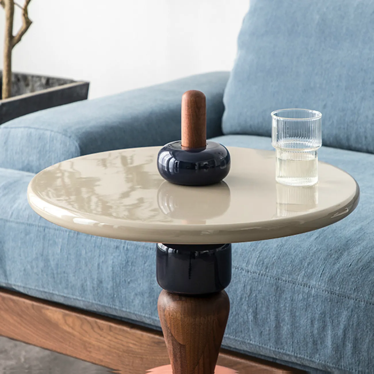 Дизайнерский журнальный столик LaLume-AP00275