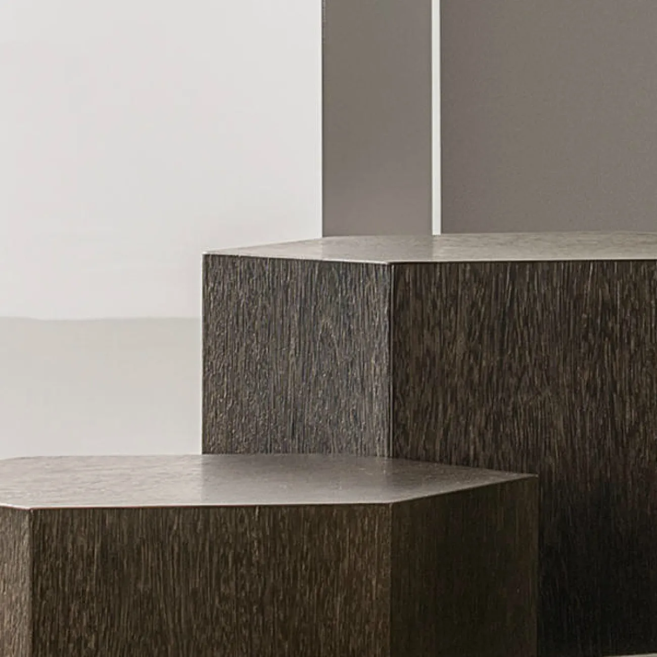 Дизайнерский журнальный столик LaLume-AP00245