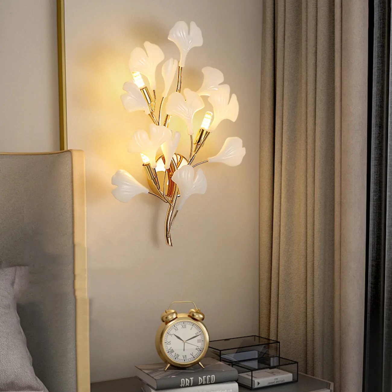 Серия настенных светильников на ветвистом каркасе с белыми и латунными рассеивателями с природными мотивами JULIETTA B WALL L35 Серия настенных светильников на ветвистом каркасе с белыми и латунными рассеивателями с природными мотивами JULIETTA B WALL L35