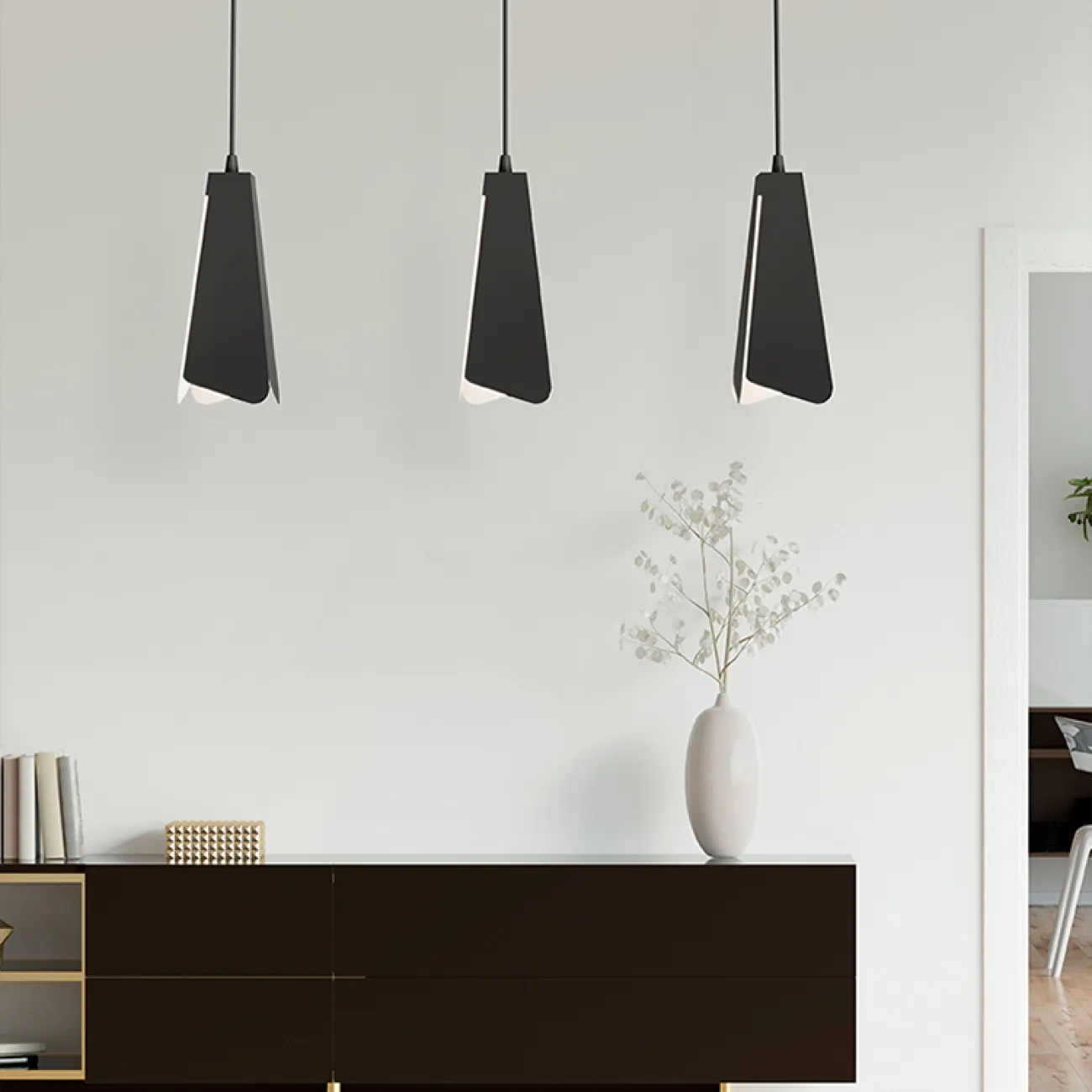 Готовая комбинация подвесных светильников c трапециевидным абажуром из ассиметричных пластин TORBEN TRIO White