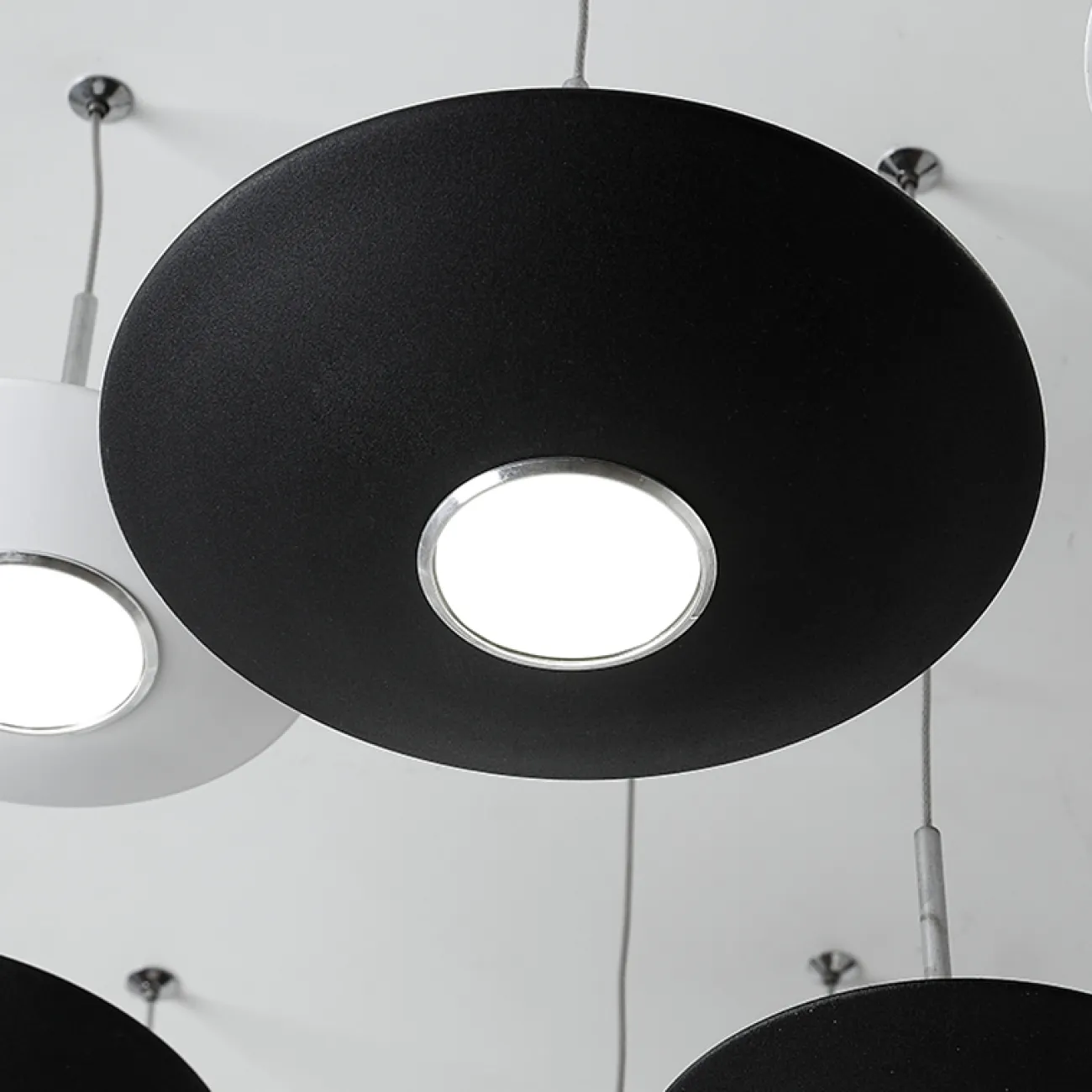 Подвесная люстра UFO SERIAL от ImperiumLoft Подвесная люстра UFO SERIAL от ImperiumLoft