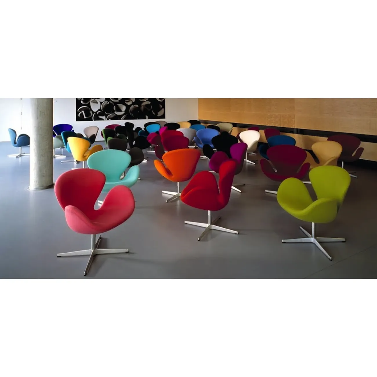 Кресло Swan designed by Arne Jacobsen		 in 1958 от LaLume