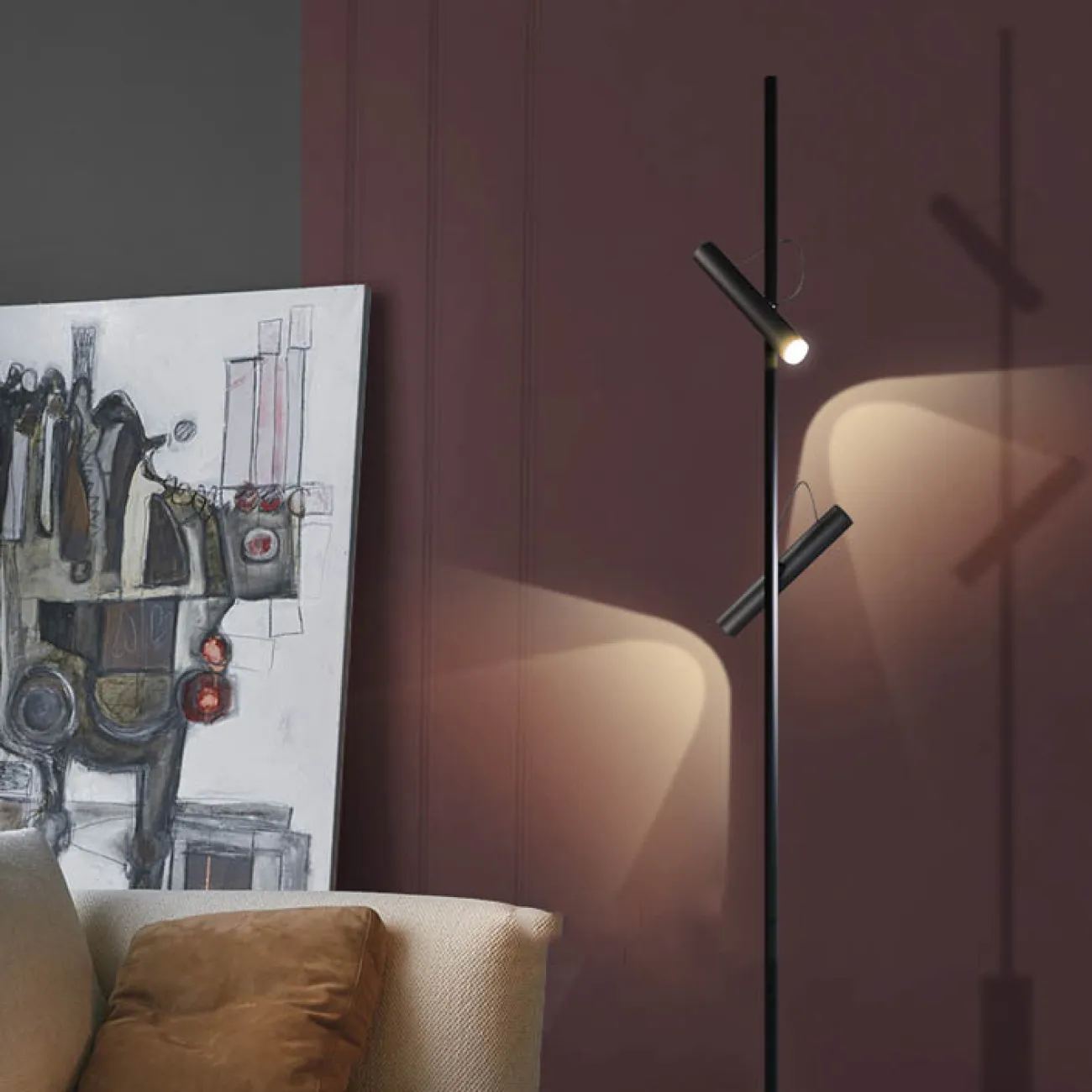 Серия светодиодных торшеров с поворотными плафонами вытянутой цилиндрической формы в черном и латунном цвете TITRE Black Серия светодиодных торшеров с поворотными плафонами вытянутой цилиндрической формы в черном и латунном цвете TITRE Black