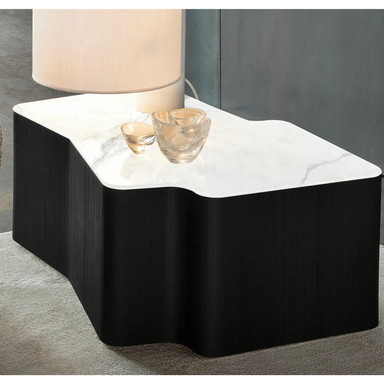 Дизайнерский журнальный столик LaLume-AP00244