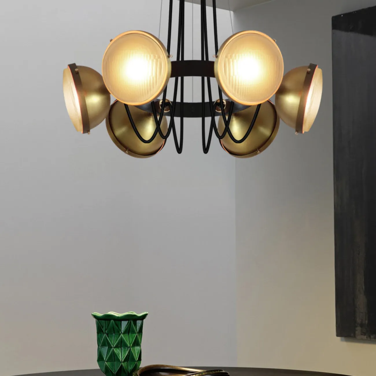 Потолочная люстра PHAROS L6 от ImperiumLoft Потолочная люстра PHAROS L6 от ImperiumLoft