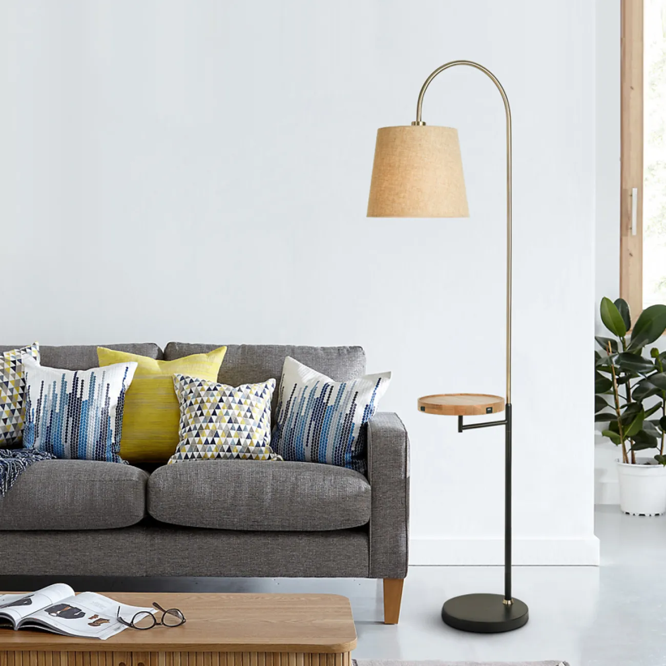 Торшер Jeff Floor Lamp in Antique Brass от ImperiumLoft