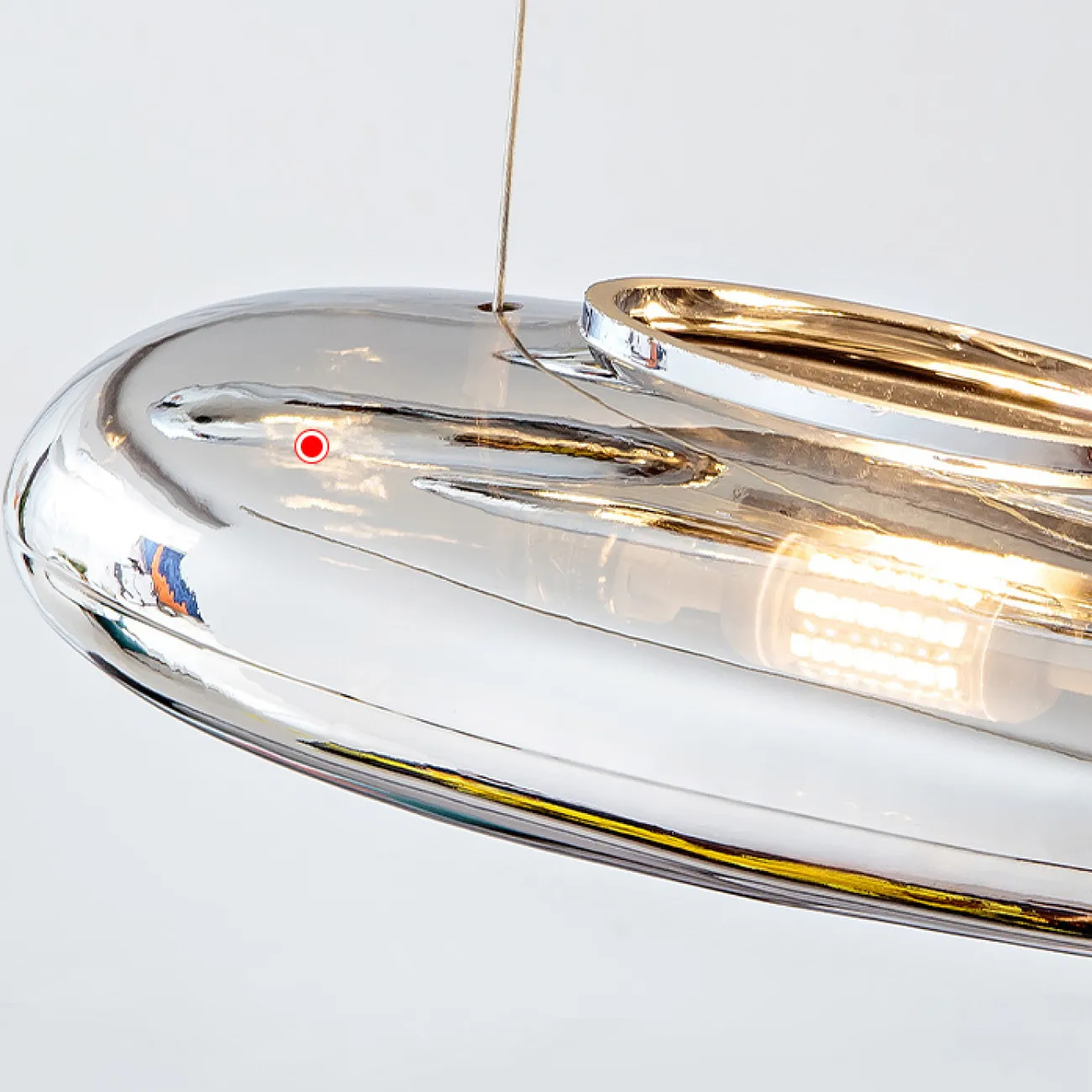 Серия подвесных светодиодных светильников с вытянутыми округлыми плафонами из выдувного стекла MANNA D60