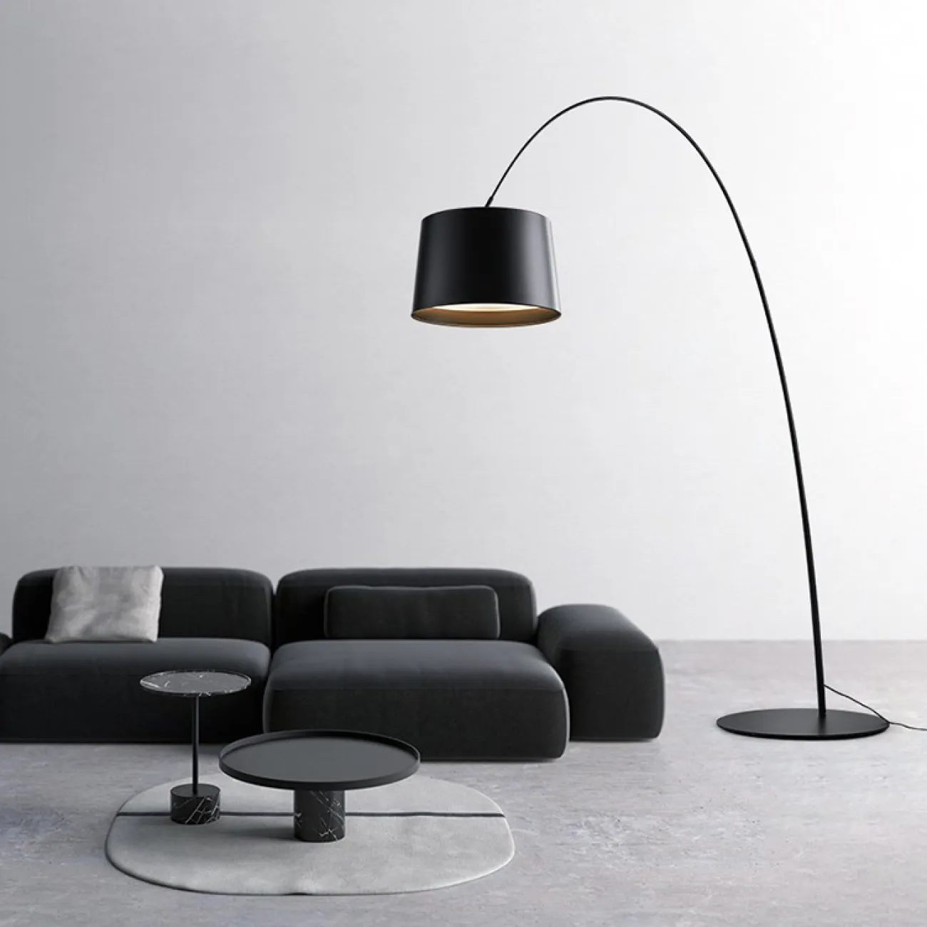 Напольный светильник с черным трапециевидным абажуром на изогнутой стойке с механизмом регулировки наклона SILVIAN
