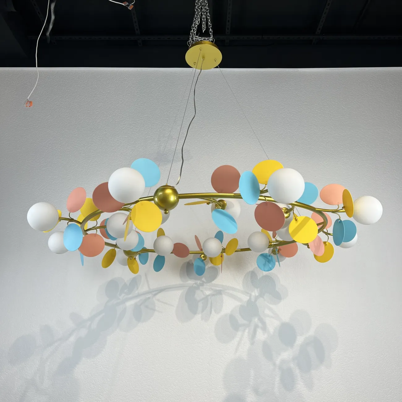 Кольцевая люстра MATISSE R D130 от ImperiumLoft Кольцевая люстра MATISSE R D130 от ImperiumLoft