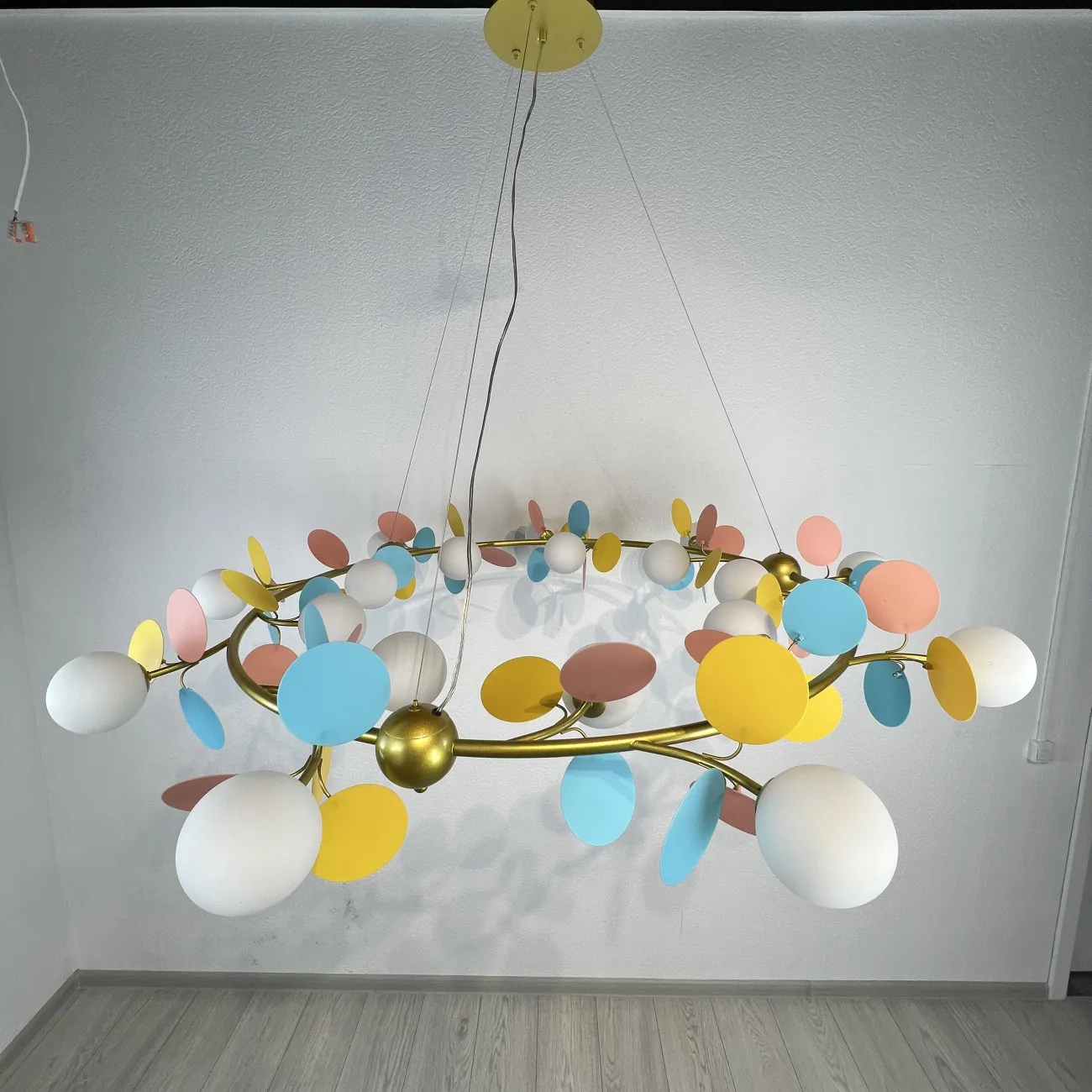 Кольцевая люстра MATISSE R D130 от ImperiumLoft Кольцевая люстра MATISSE R D130 от ImperiumLoft