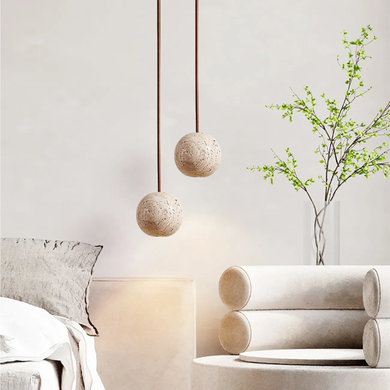 Готовая комбинация подвесных светильников с шарообразным корпусом из желтого камня травертина POVL COMBO D12