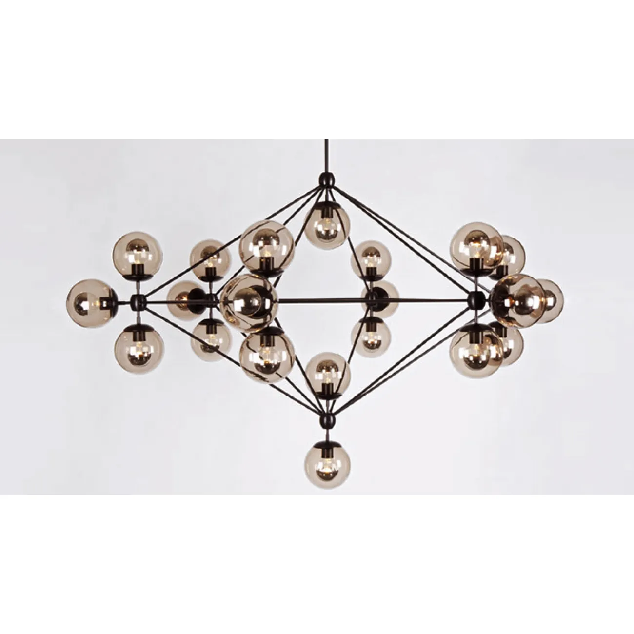Люстра Modo Chandelier 21 Globes designed by Jason Miller от LaLume