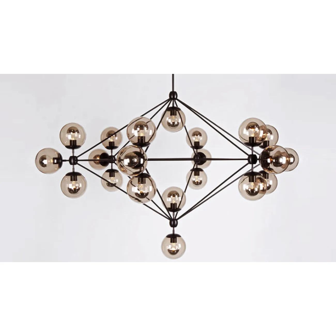 Люстра Modo Chandelier 21 Globes designed by Jason Miller от LaLume