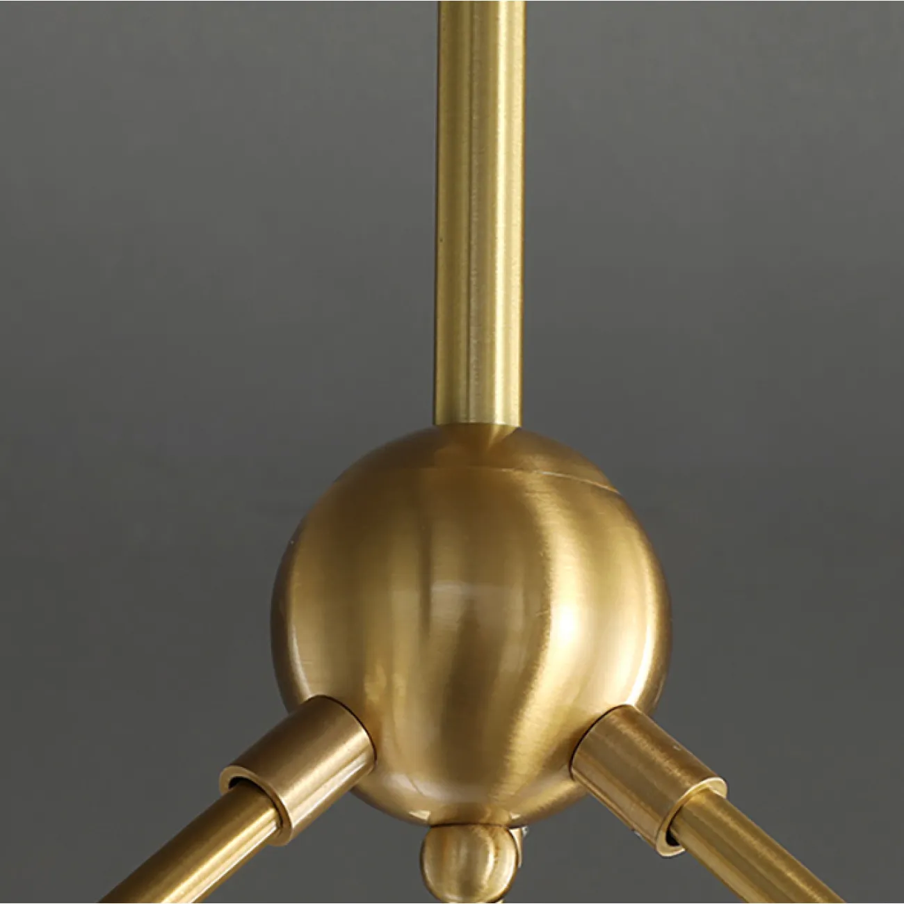 Потолочная люстра GRAPHITE L24 от ImperiumLoft Потолочная люстра GRAPHITE L24 от ImperiumLoft