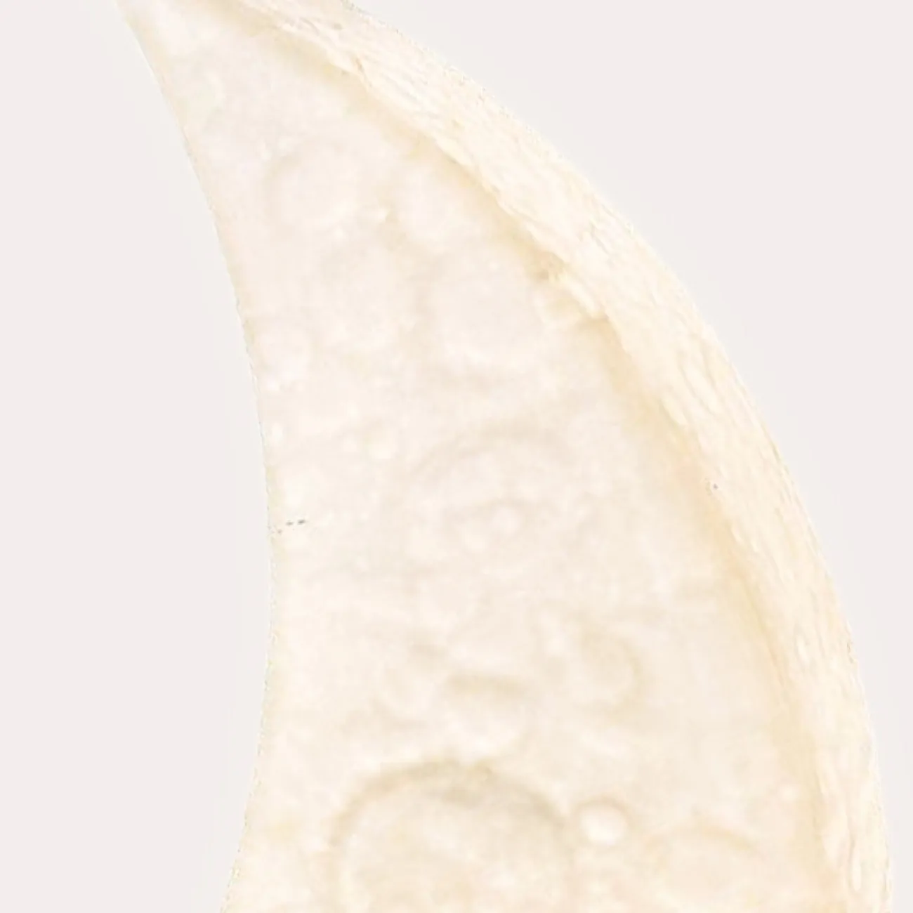 Дизайнерский напольный светильник в форме луны с рельефной поверхностью и на металлической стойке SONNI B