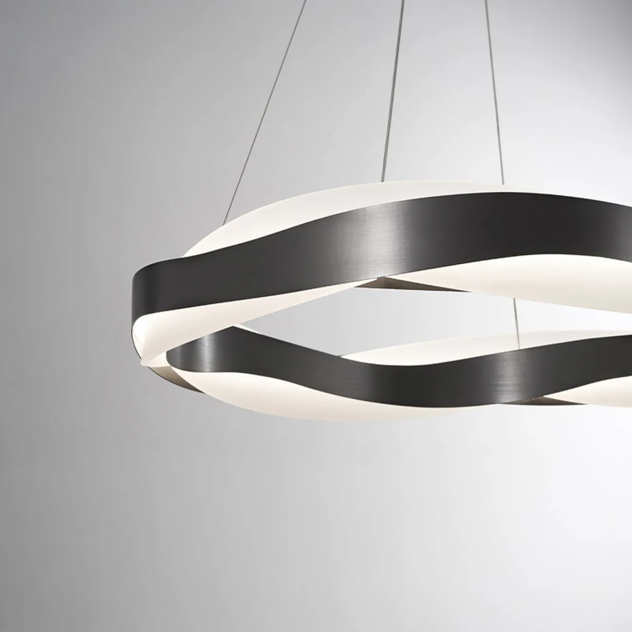 Подвесная люстра MALIKA D65 Black от ImperiumLoft