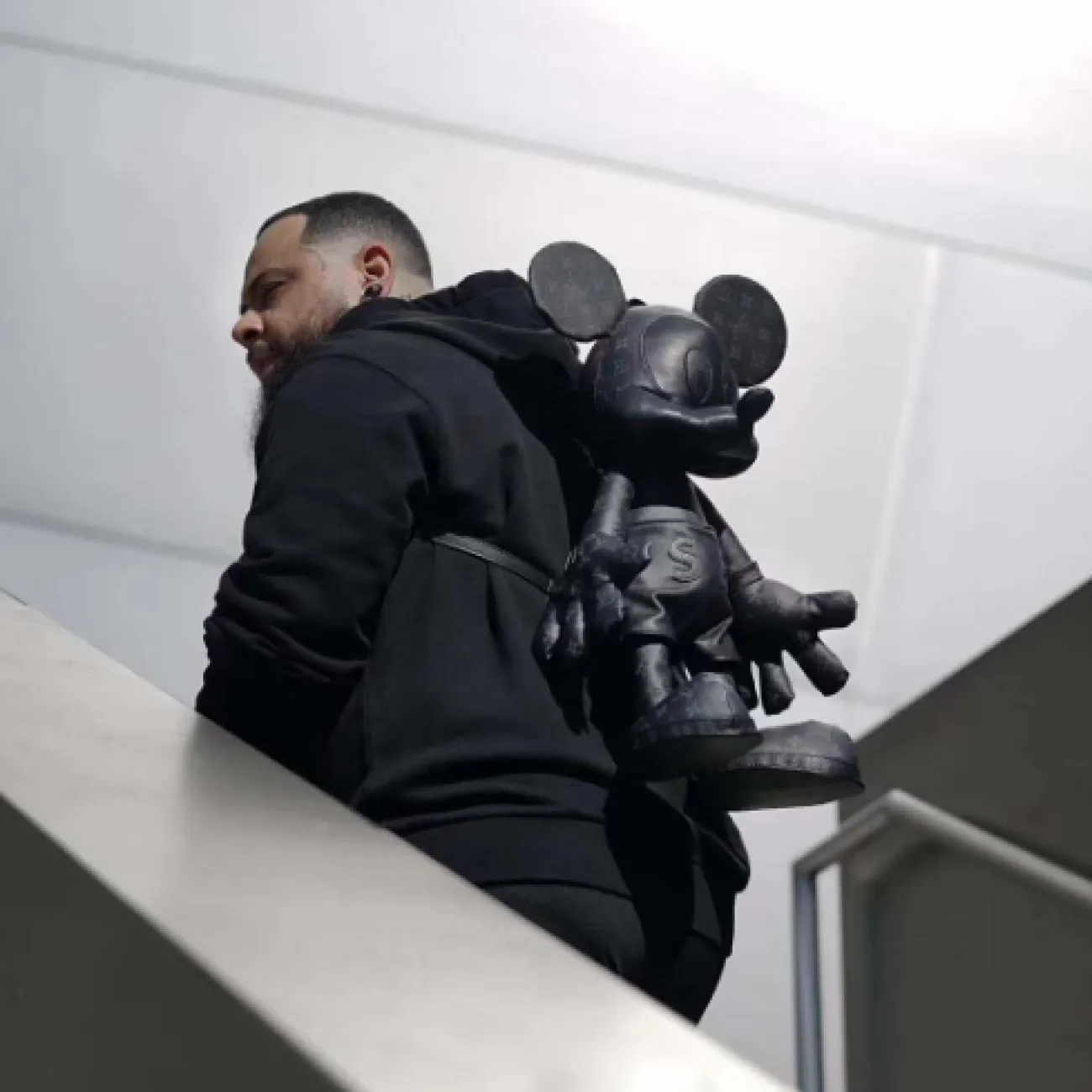 Мягкая игрушка Mickey Mouse