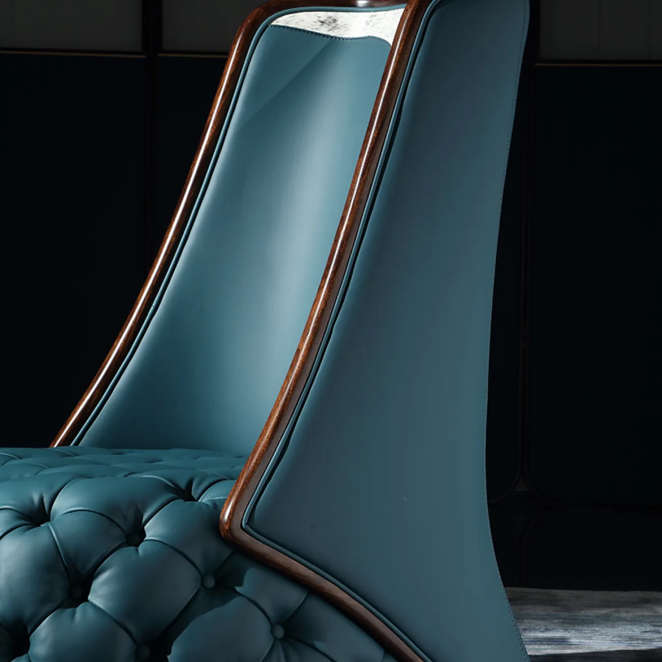 Кожаное кресло для отдыха Из черного дерева с высокой спинкой KASKOM 37300-29