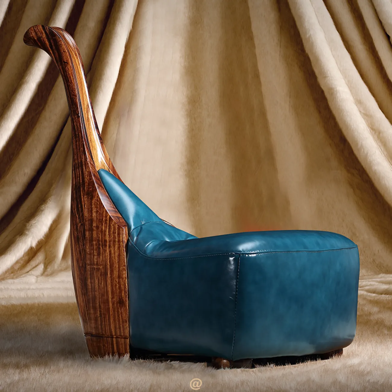 Кожаное кресло для отдыха из массива дерева KASKOM 37301-29