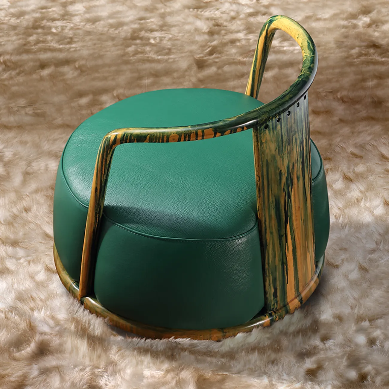 Итальянское кожаное кресло для отдыха с оригинальным дизайном KASKOM 37302-29