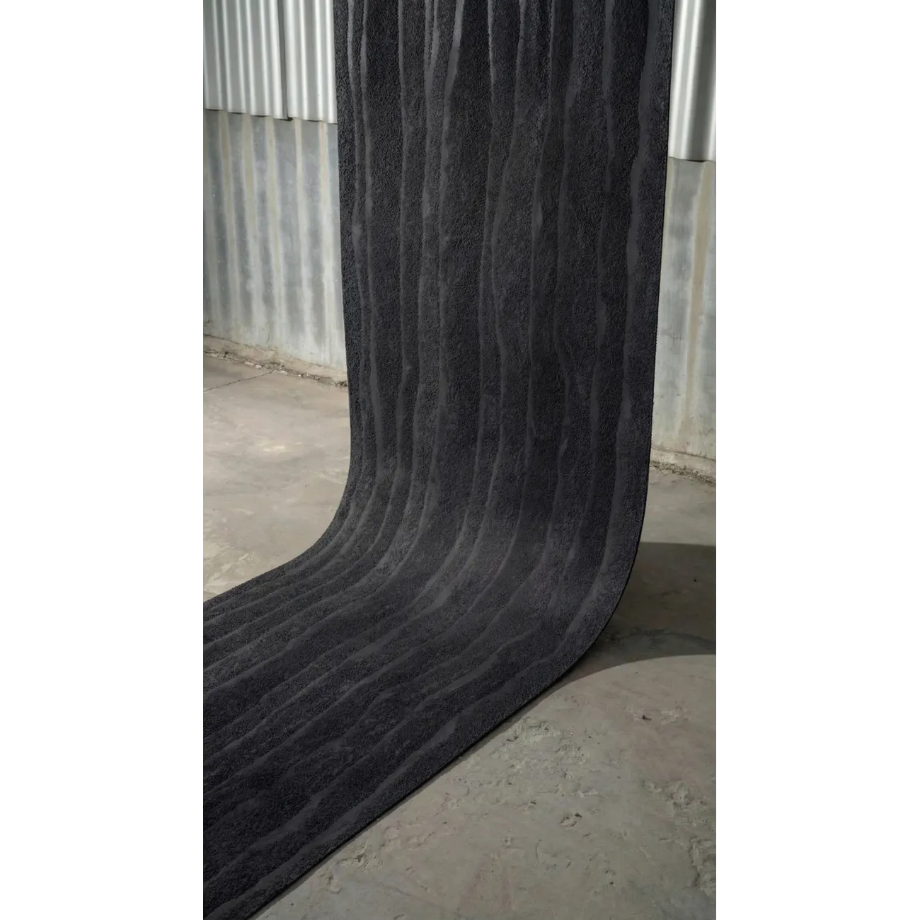 Гибкая керамическая панель KBS-P20272-Black Чёрный 2700-950-3 мм от LaLume Гибкая керамическая панель KBS-P20272-Black Чёрный 2700-950-3 мм от LaLume