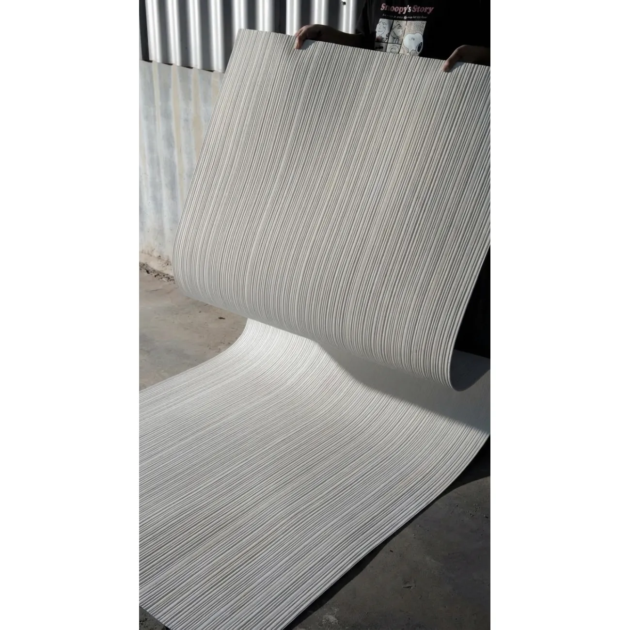 Гибкая керамическая панель KBS-P20274-OffWhite Молочный 2700-1150-4 мм от LaLume Гибкая керамическая панель KBS-P20274-OffWhite Молочный 2700-1150-4 мм от LaLume