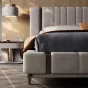 Роскошная кожаная кровать  с высокой спинкой LUXURY VISN 35818-29