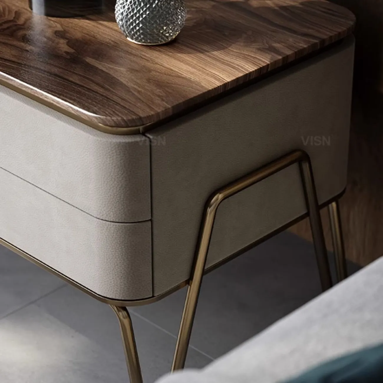 Роскошный прикроватный столик из массива черного ореха LUXURY VISN 35834-29 Роскошный прикроватный столик из массива черного ореха LUXURY VISN 35834-29