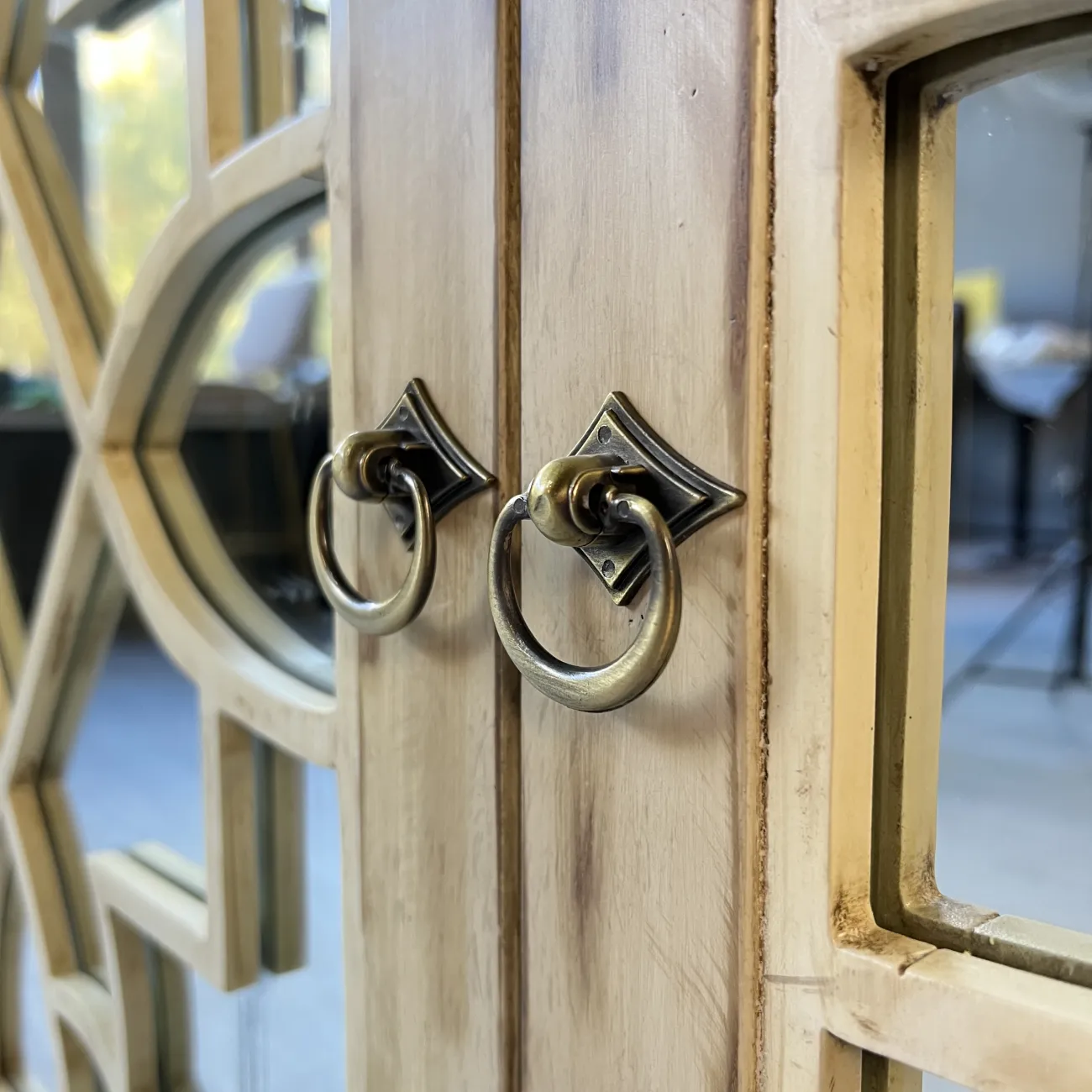 Аккуратный дизайнерский комод LaLume MB9750-1330