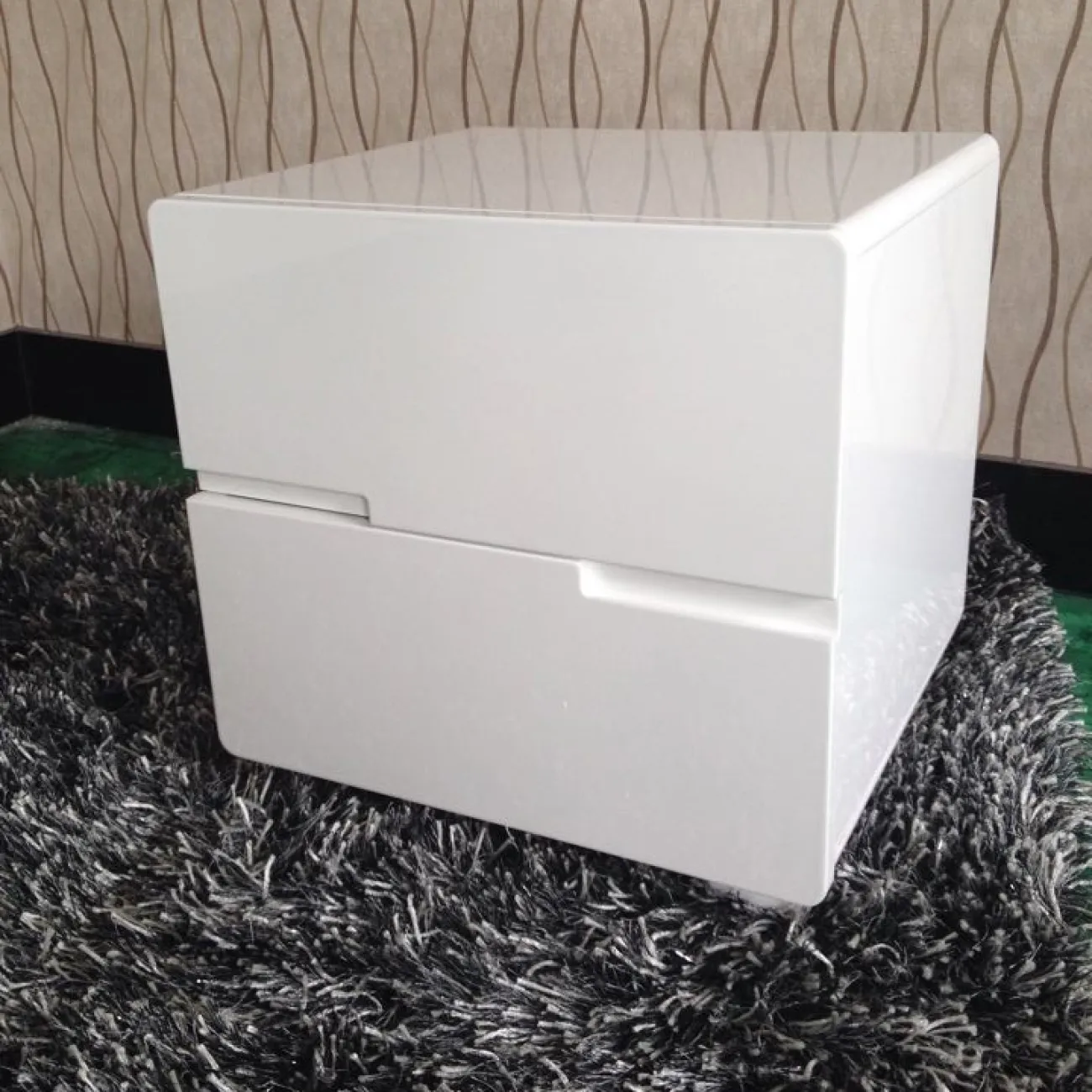 Минималистичная прикроватная тумба в Современном стиле LaLume AR21278-23