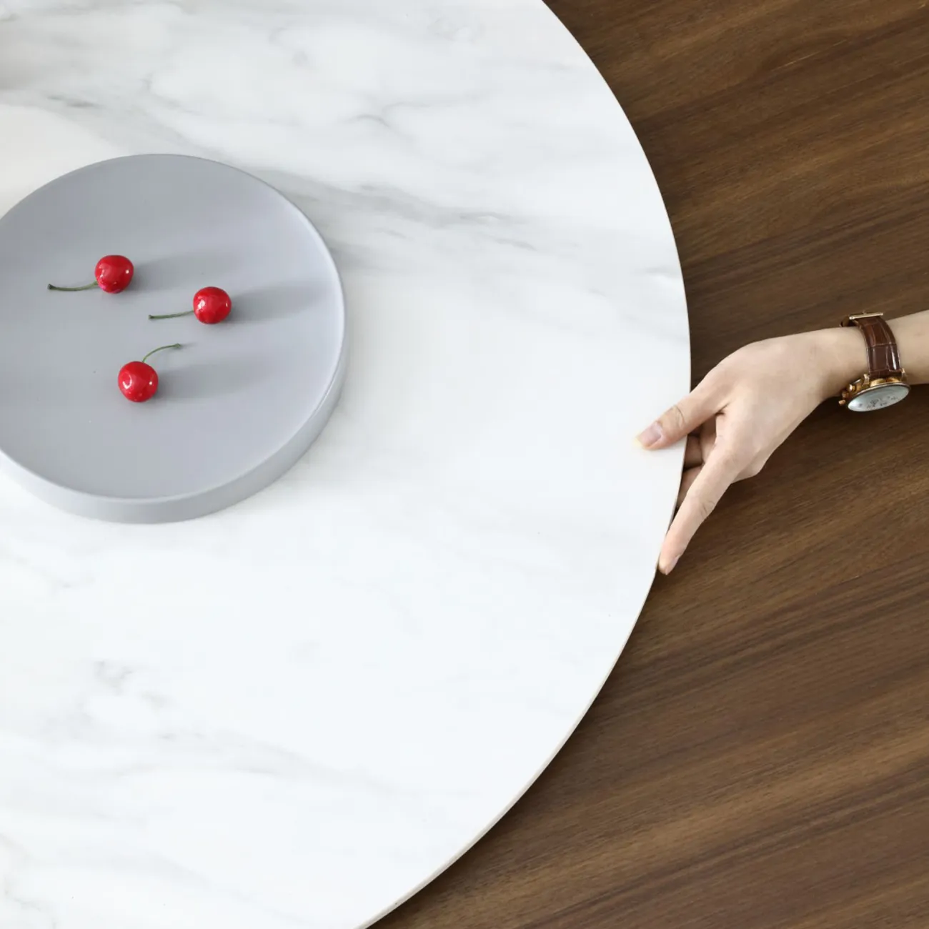 Роскошный круглый обеденный стол в Современном стиле LaLume AR21274-23