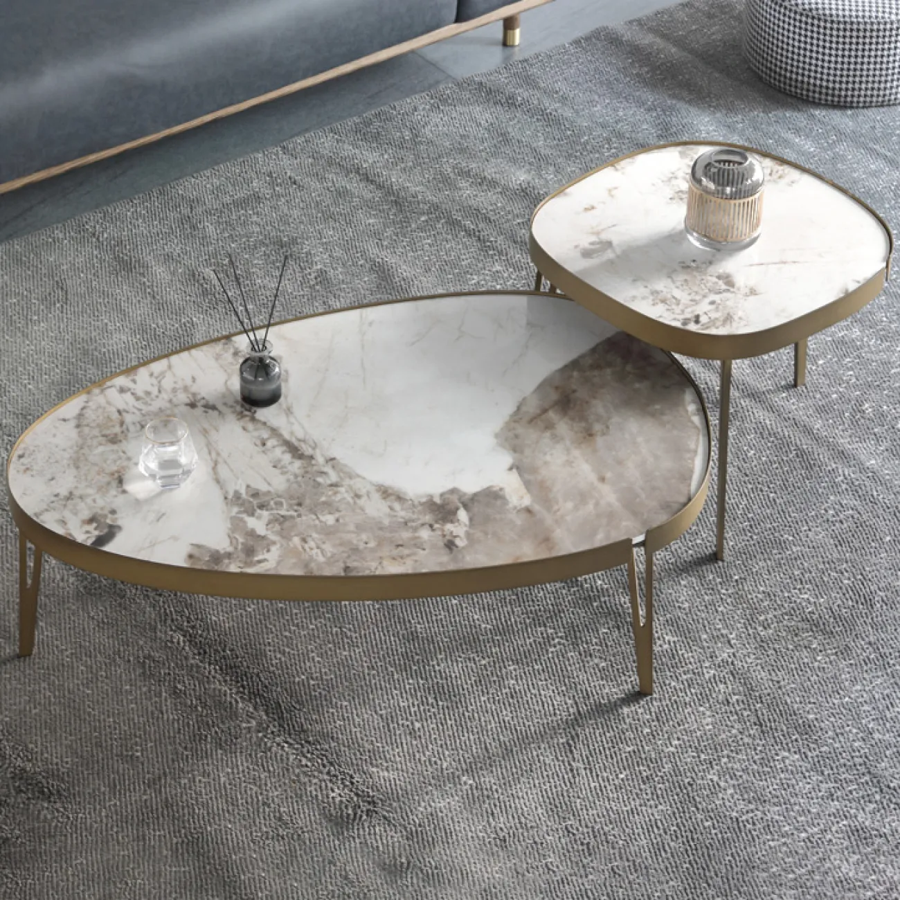 Великолепный журнальный стол из камня в стиле Минимализм LaLume AR22313-23