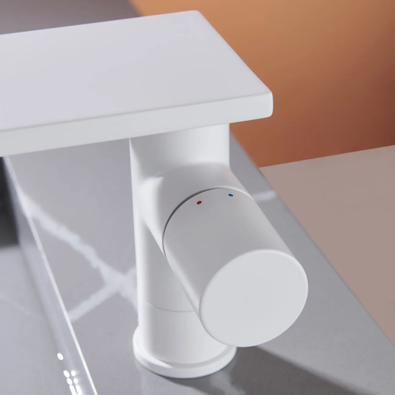 Современный латунный смеситель для ванной комнаты LaLume MB20511-23