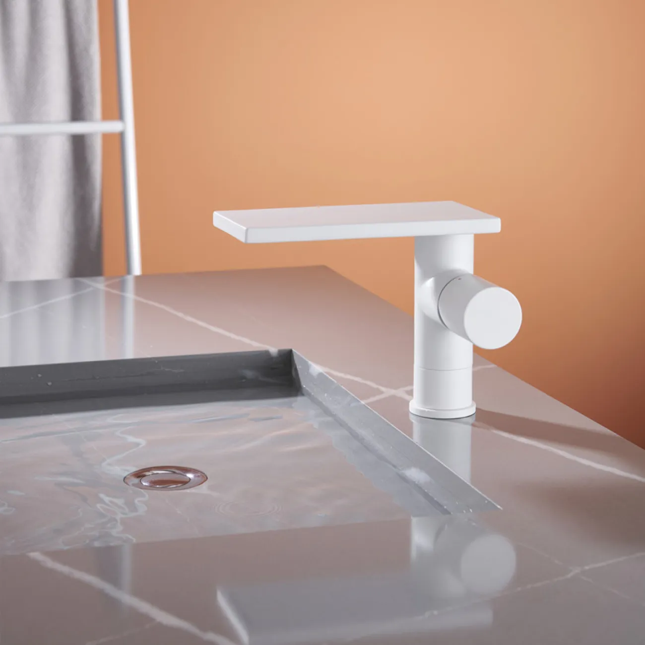 Современный латунный смеситель для ванной комнаты LaLume MB20511-23