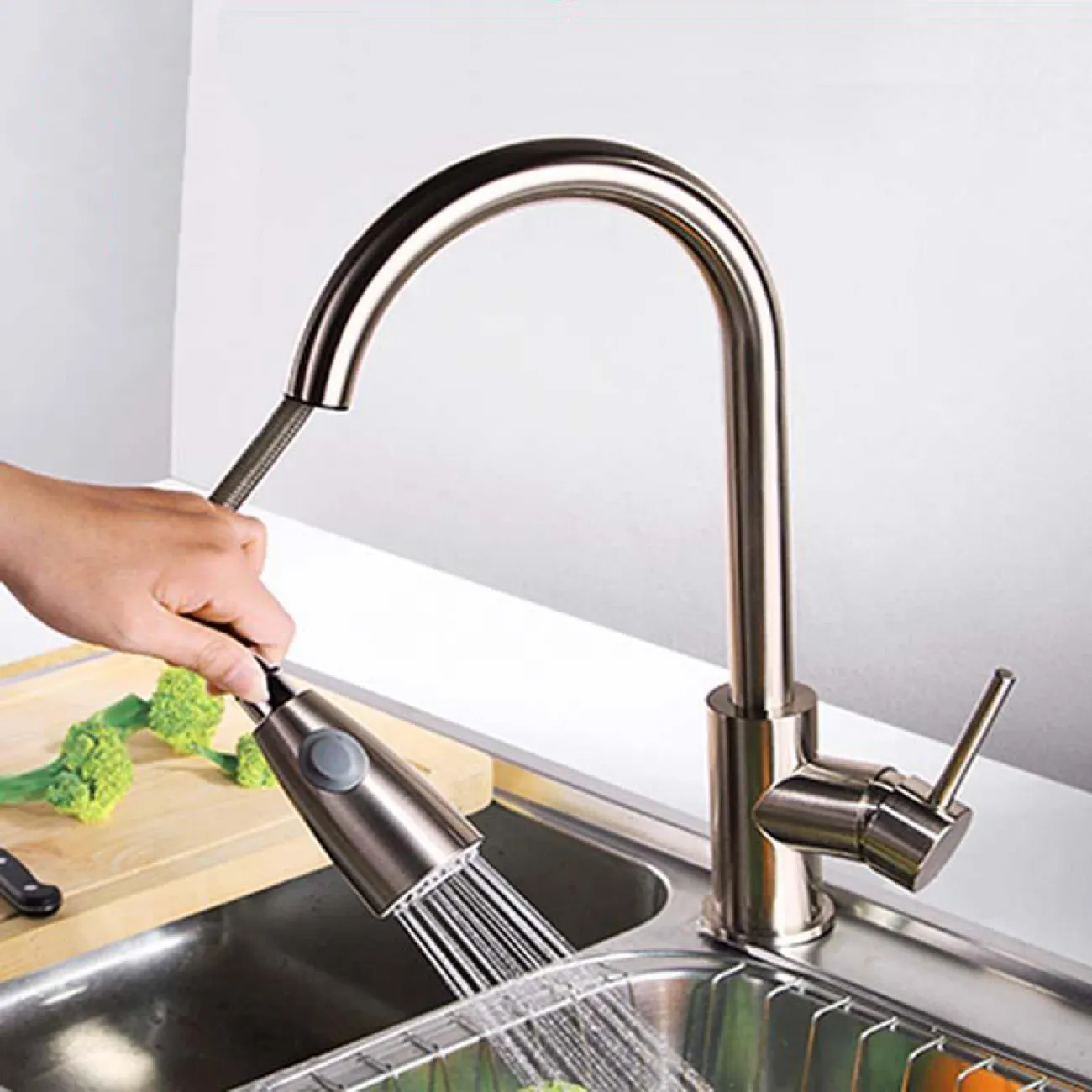 Телескопический латунный смеситель для кухни LaLume MB20522-23