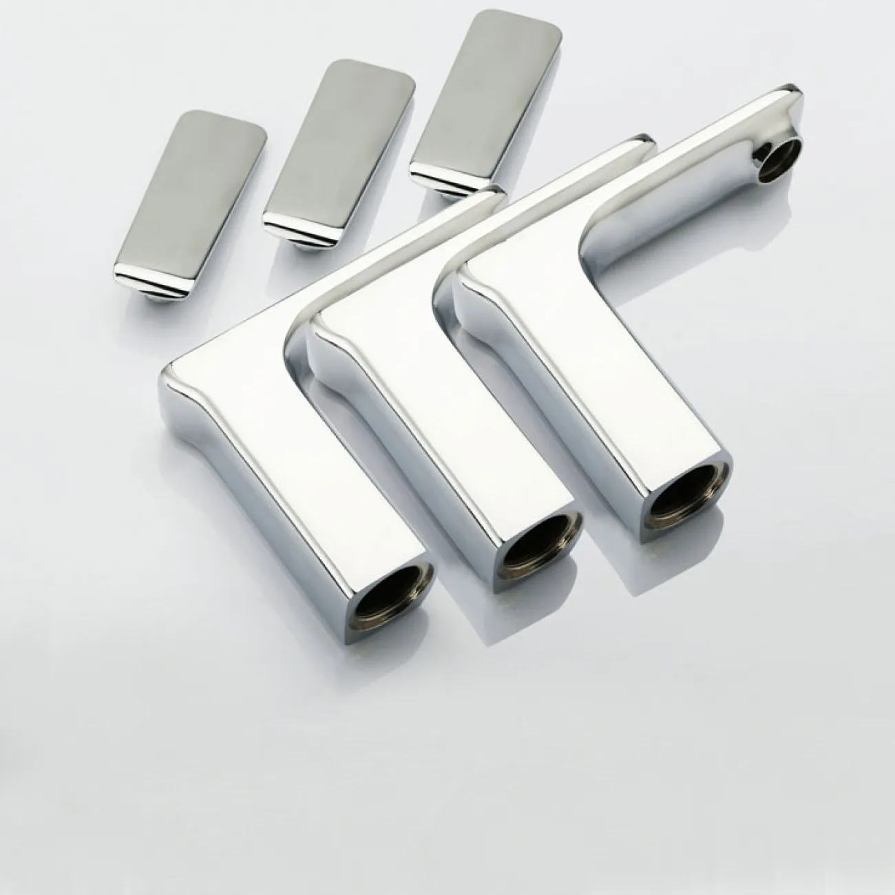 Современный латунный смеситель для ванной комнаты LaLume MB20523-23 Современный латунный смеситель для ванной комнаты LaLume MB20523-23