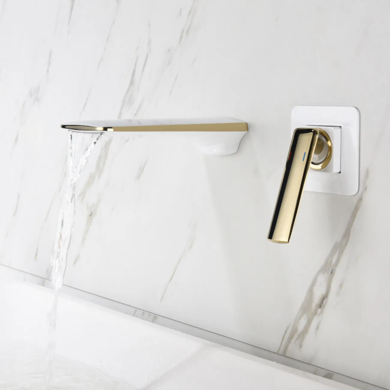 Современный латунный смеситель для ванной комнаты LaLume MB20530-23 Современный латунный смеситель для ванной комнаты LaLume MB20530-23