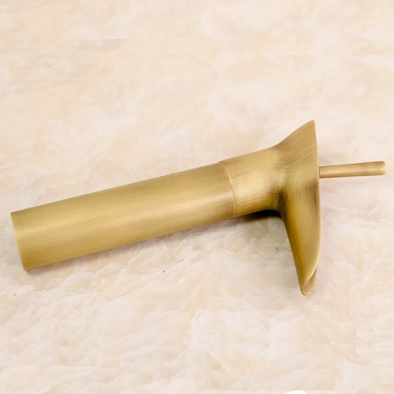 Современный латунный смеситель для ванной комнаты LaLume MB20740-23